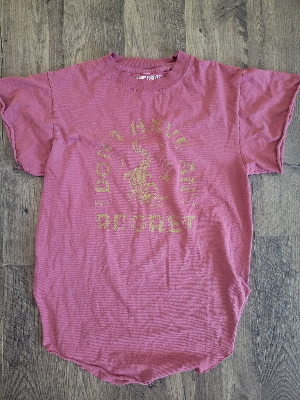 Pebby Forevee Women's Small Pink Distressed Graphic Raw Curved Hem Tee Grunge